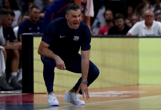 (260821) -- BELGRADE, Aug. 21, 2026 (Xinhua) -- Serbia's head coach Dusan Alimpijevic reacts during a friendly basketball match between Serbia and France in Belgrade, Serbia on August 20, 2026. (Photo by Djordje Kostic/Xinhua)