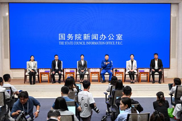 (260821) -- BEIJING, Aug. 21, 2026 (Xinhua) -- The State Council Information Office (SCIO) holds a group interview on safeguarding natural resources for a Beautiful China in Beijing, capital of China, Aug. 21, 2026. (Xinhua/Chen Yehua)