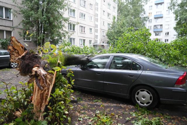 (260823) -- RIGA, Aug. 23, 2026 (Xinhua) -- This photo taken on Aug. 23, 2026 shows the aftermath of a powerful storm in Riga, Latvia. A powerful cyclone swept northward across the three Baltic states on Saturday, killing two as strong winds, torrential rain and thunderstorms ravaged Lithuania, Latvia and Estonia.
   Meteorological data showed Saturday's storm was the most destructive to hit Latvia since January 2005. (Photo by Edijs Palens/Xinhua)