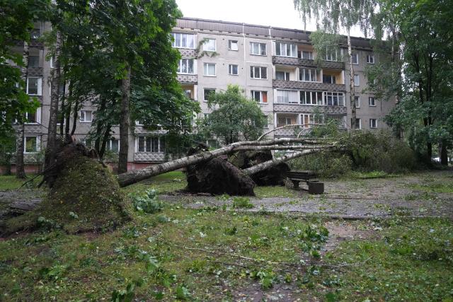 (260823) -- RIGA, Aug. 23, 2026 (Xinhua) -- This photo taken on Aug. 23, 2026 shows the aftermath of a powerful storm in Riga, Latvia. A powerful cyclone swept northward across the three Baltic states on Saturday, killing two as strong winds, torrential rain and thunderstorms ravaged Lithuania, Latvia and Estonia.
   Meteorological data showed Saturday's storm was the most destructive to hit Latvia since January 2005. (Photo by Edijs Palens/Xinhua)