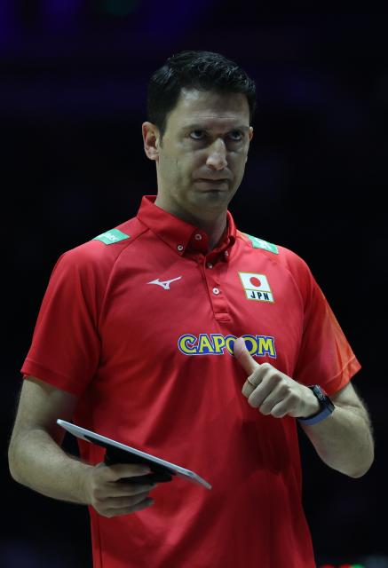 (260823) -- TIANJIN, Aug. 23, 2026 (Xinhua) -- Ferhat Akbas, head coach of Japan, reacts during during the pool C match between Japan and South Korea at AVC Women's Volleyball Continental Championship in Tianjin, China, Aug. 23, 2026. (Xinhua/Sun Fanyue)