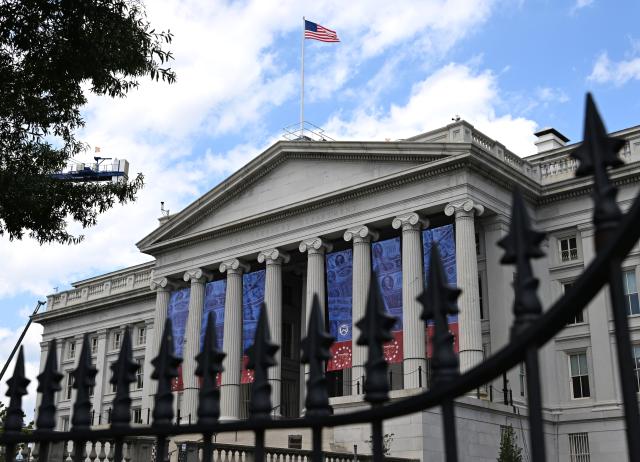 (260824) -- WASHINGTON, Aug. 24, 2026 (Xinhua) -- This photo taken on Aug. 24, 2026 shows the U.S. Department of the Treasury in Washington, D.C., the United States. U.S. Treasury Secretary Scott Bessent on Monday threatened Iran with "an economic D-Day," announcing a wave of new sanctions aimed at further isolating the country. (Xinhua/Li Rui)
