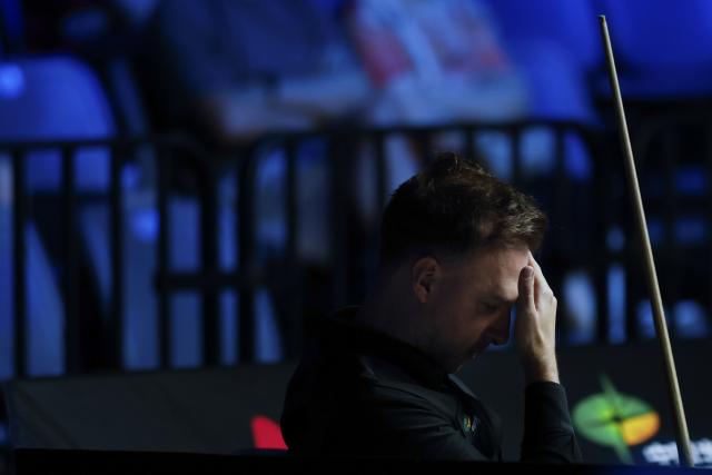 (260827) -- WUHAN, Aug. 27, 2026 (Xinhua) -- Judd Trump reacts during the quarterfinal match between Chang Bingyu of China and Judd Trump of England at Wuhan Open 2026 snooker tournament in Wuhan, central China's Hubei Province, Aug. 27, 2026. (Xinhua/Wu Zhizun)