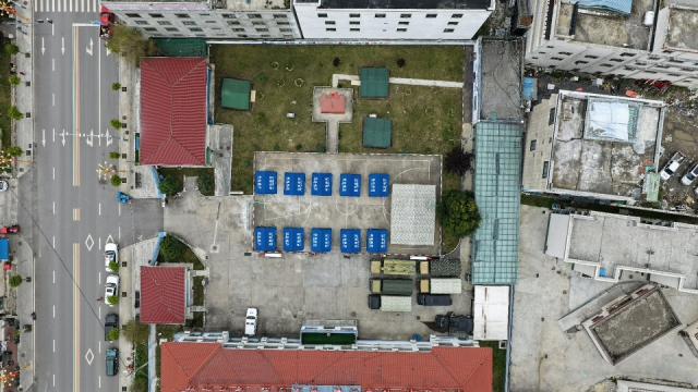 (260827) -- XIGAZE, Aug. 27, 2026 (Xinhua) -- An aerial drone photo taken on Aug. 27, 2026 shows the tents put up at a temporary shelter in Gyirong County in Xigaze, southwest China's Xizang Autonomous Region. Residents affected by a mudslide in Gyirong County, southwest China's Xizang Autonomous Region, have been resettled, and all stranded tourists have been transferred, local authorities said Thursday.
   A total of 499 villagers and construction workers have all been properly accommodated. Meanwhile, 555 affected tourists were evacuated and transferred under the coordination of cultural and tourism authorities. No tourists remain stranded. (Xinhua)