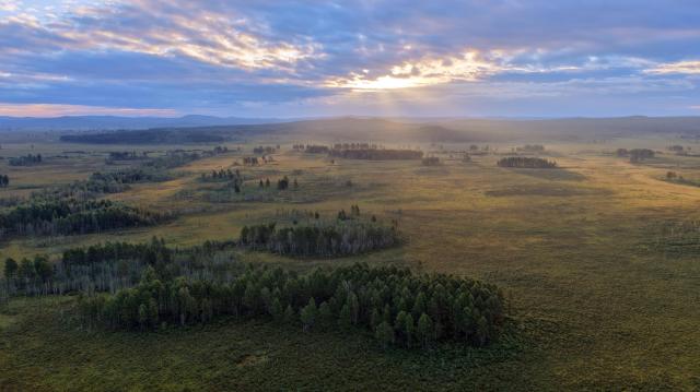(260828) -- HARBIN, Aug. 28, 2026 (Xinhua) -- A drone photo taken on Aug. 27, 2026 shows a view of the Nanweng River National Nature Reserve in northeast China's Heilongjiang Province.
  The moose, which are under first-class protection in China, inhabit the Nanweng River National Nature Reserve, a key area for biodiversity. (Photo by Zhuang Yu/Xinhua)