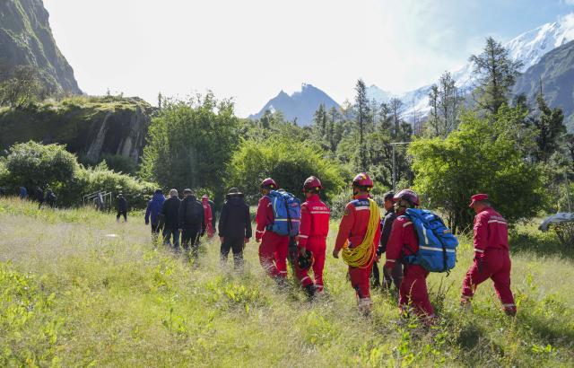 (260828) -- GYIRONG, Aug. 28, 2026 (Xinhua) -- Experts conduct on-site surveys near a barrier lake formed upstream of the Gyirong Port in Gyirong County, southwest China's Xizang Autonomous Region, Aug. 28, 2026.
  Search and rescue intensified Friday at the mudslide-stricken border port of Gyirong in southwest China's Xizang Autonomous Region as rescue personnel raced against time to save lives.
  With the assistance of China Anneng, a state-owned engineering and rescue enterprise, a group of experts conducted on-site surveys near the barrier lake and carried out a comprehensive assessment on Friday. (Xinhua/Jigme Dorje)