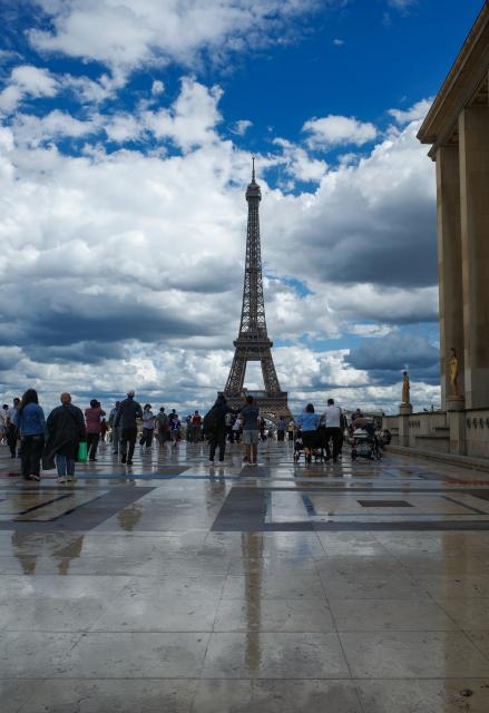 (260828) -- PARIS, Aug. 28, 2026 (Xinhua) -- People visit the Eiffel Tower in Paris, France, Aug. 28, 2026. France's gross domestic product (GDP) was revised down to zero growth quarter on quarter in the second quarter of 2026, from a preliminary estimate of 0.2-percent growth, according to revised data released Friday by the French National Institute of Statistics and Economic Studies (INSEE). (Xinhua/Wu Huiwo)