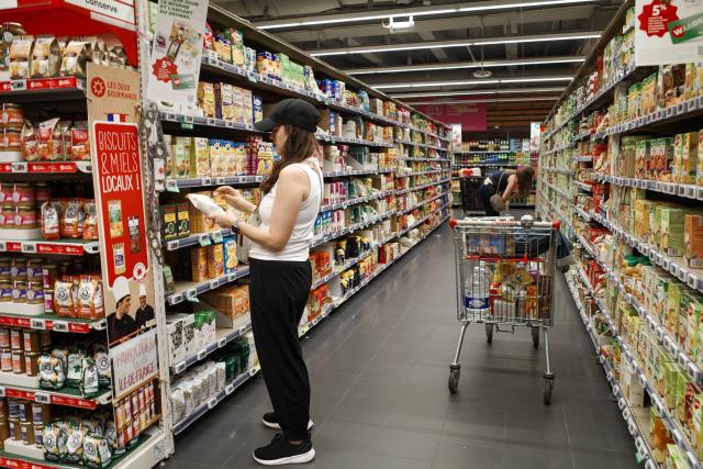 (260828) -- PARIS, Aug. 28, 2026 (Xinhua) -- People shop at a supermarket in Paris, France, Aug. 28, 2026. France's gross domestic product (GDP) was revised down to zero growth quarter on quarter in the second quarter of 2026, from a preliminary estimate of 0.2-percent growth, according to revised data released Friday by the French National Institute of Statistics and Economic Studies (INSEE). (Xinhua/Wu Huiwo)