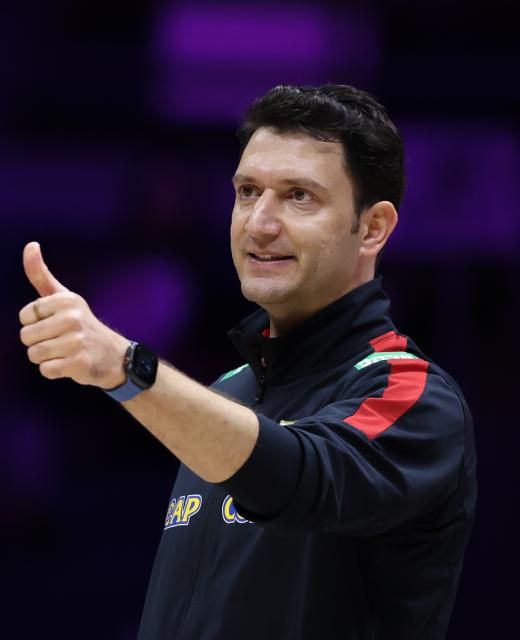 (260830) -- TIANJIN, Aug. 30, 2026 (Xinhua) -- Ferhat Akbas, head coach of Japan, gestures during the bronze medal match between Japan and Iran at AVC Women's Volleyball Continental Championship in Tianjin, China, Aug. 30, 2026. (Xinhua/Sun Fanyue)