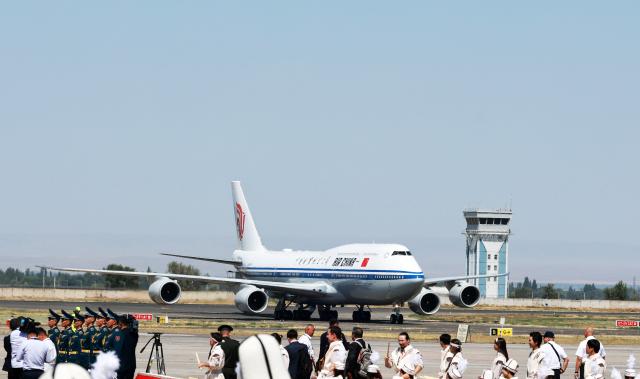 (260830) -- BISHKEK, Aug. 30, 2026 (Xinhua) -- Chinese President Xi Jinping arrives in Bishkek for the Shanghai Cooperation Organization (SCO) Summit 2026 and a state visit to Kyrgyzstan upon the invitation of President Sadyr Japarov of Kyrgyzstan, Aug. 30, 2026. (Xinhua/Ding Lin)