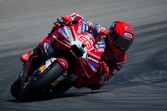 (260831) -- ALCANIZ, Aug. 31, 2026 (Xinhua) -- Ducati Lenovo Team's Marc Marquez of Spain competes during the race of the MotoGP Aragon Grand Prix 2026 at Motorland Aragon Circuit, Alcaniz, Spain, Aug. 30, 2026. (Xinhua)