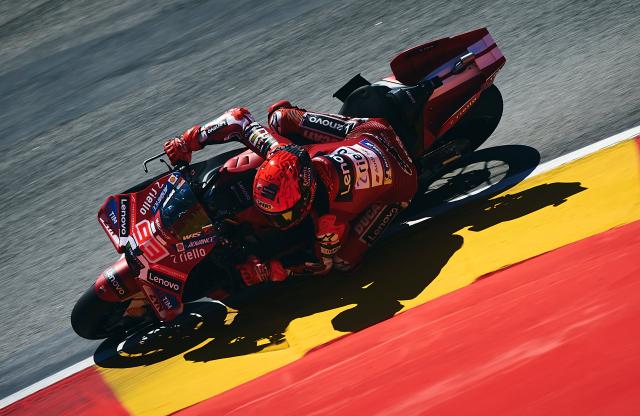 (260831) -- ALCANIZ, Aug. 31, 2026 (Xinhua) -- Ducati Lenovo Team's Marc Marquez of Spain competes during the race of the MotoGP Aragon Grand Prix 2026 at Motorland Aragon Circuit, Alcaniz, Spain, Aug. 30, 2026. (Xinhua)