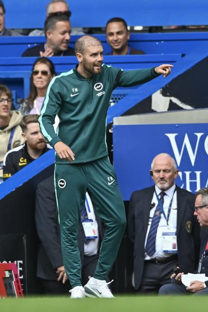 (260831) -- LONDON, Aug. 31, 2026 (Xinhua) -- Fabian Hurzeler, manager of Brighton & Hove Albion, reacts during the English Premier League match between Chelsea and Brighton & Hove Albion in London, Britain, on Aug. 30, 2026. (Xinhua)