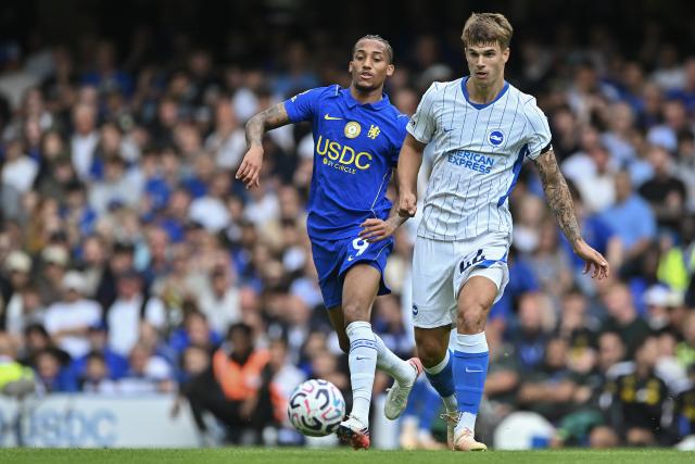 (260831) -- LONDON, Aug. 31, 2026 (Xinhua) -- Luka Vuskovic (R) of Brighton & Hove Albion vies against Joao Pedro of Chelsea during the English Premier League match between Chelsea and Brighton & Hove Albion in London, Britain, on Aug. 30, 2026. (Xinhua)