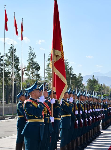 (260831) -- BISHKEK, Aug. 31, 2026 (Xinhua) -- Chinese President Xi Jinping attends a welcome ceremony held by Kyrgyz President Sadyr Japarov in Bishkek, Kyrgyzstan, Aug. 31, 2026. (Xinhua/Zhai Jianlan)