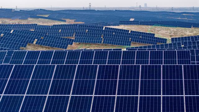 (260901) -- BEIJING, Sept. 1, 2026 (Xinhua) -- A drone photo taken on May 20, 2026 shows a view of a photovoltaic power station at Ningdong Energy and Chemical Industry Base in northwest China's Ningxia Hui Autonomous Region. China's installed photovoltaic (PV) power capacity surpassed coal-fired power capacity for the first time, making PV the country's largest power source by installed capacity, the National Energy Administration said Tuesday.
  China's installed PV power capacity reached 1.286 billion kilowatts at the end of July, according to the administration. (Xinhua/Yang Zhisen)
