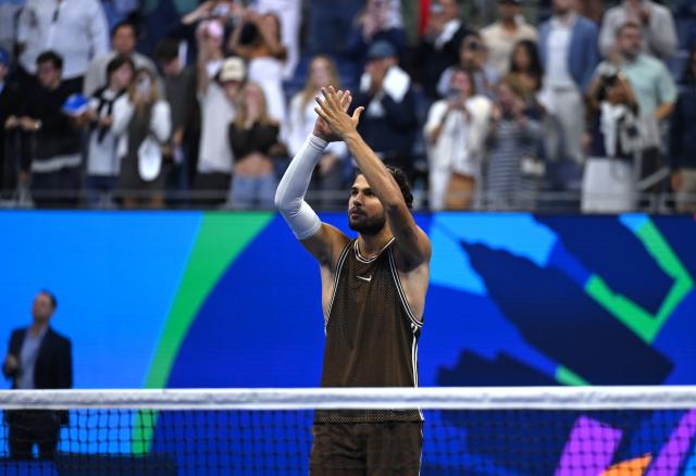 (260903) -- NEW YORK, Sept. 3, 2026 (Xinhua) -- Carlos Alcaraz celebrates after the men's singles second round match between Carlos Alcaraz of Spain and Jaime Faria of Portugal at the 2026 US Open tennis championships in New York, the United States, Sept. 2, 2026. (Xinhua/Li Rui)