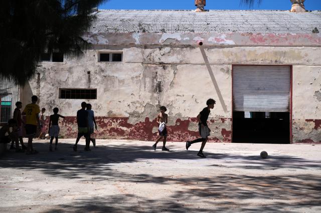 (260903) -- HAVANA, Sept. 3, 2026 (Xinhua) -- Children play football in Old Havana, Cuba, Aug. 31, 2026. (Xinhua/Li Muzi)
