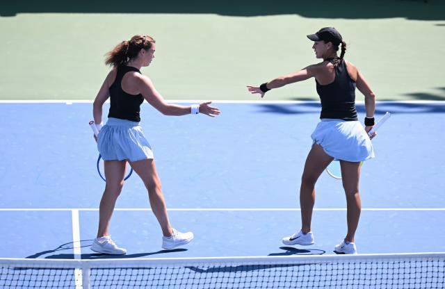 (260904) -- NEW YORK, Sept. 4, 2026 (Xinhua) -- Ulrikke Eikeri (L)/Quinn Gleason celebrate scoring during the women's doubles first round match betweetn Wang Xinyu (China)/Uchijima Moyuka(Japan) and Ulrikke Eikeri(Norway)/Quinn Gleason(the United States) at the 2026 US Open tennis championships in New York, the United States, Sept. 3, 2026. (Xinhua/Li Rui)