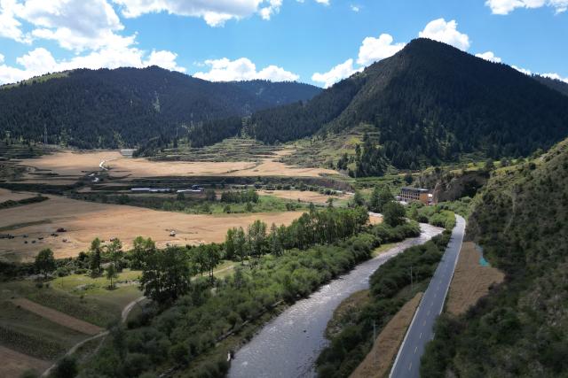 (260904) -- GANNAN, Sept. 4, 2026 (Xinhua) -- An aerial drone photo taken on Sept. 1, 2026 shows a view of Zhuoni County, Gannan Tibetan Autonomous Prefecture, northwest China's Gansu Province. (Xinhua/Zhang Zhimin)