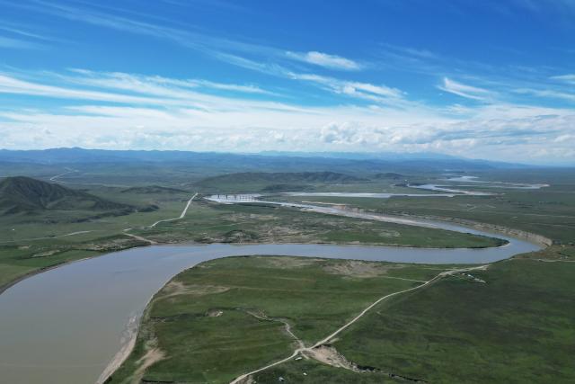 (260904) -- GANNAN, Sept. 4, 2026 (Xinhua) -- An aerial drone photo taken on Sept. 3, 2026 shows a section of the Yellow River in Maqu County of Gannan Tibetan Autonomous Prefecture, northwest China's Gansu Province. (Xinhua/Zhang Zhimin)