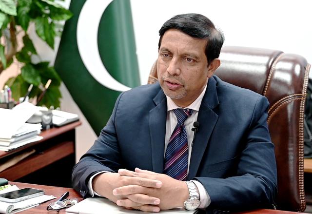 (260904) -- ISLAMABAD, Sept. 4, 2026 (Xinhua) -- Zaheer Ahmad Babar, acting director general of the Pakistan Meteorological Department (PMD), speaks during an interview with Xinhua News Agency in Islamabad, Pakistan, on Aug. 17, 2026. TO GO WITH "Asia-Pacific Community: China's meteorological early warning system helps Pakistan protect lives, livelihoods from extreme weather" (Xinhua/Ahmad Kamal)