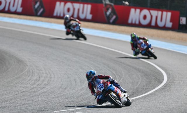 (260905) -- MAGNY-COURS, Sept. 5, 2026 (Xinhua) -- Valentin Debise (front) of EASTROC ZXMOTO Evan Bros Factory competes during the Superpole of WorldSSP at the FIM Supersport World Championship French Round in Magny-Cours, France, Sept. 4, 2026. (Xinhua/Wu Huiwo)