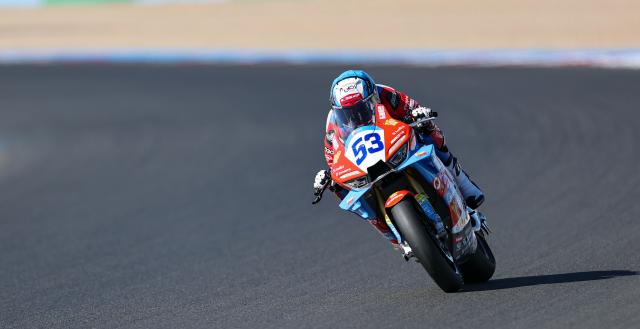(260905) -- MAGNY-COURS, Sept. 5, 2026 (Xinhua) -- Valentin Debise of EASTROC ZXMOTO Evan Bros Factory competes during the Superpole of WorldSSP at the FIM Supersport World Championship French Round in Magny-Cours, France, Sept. 4, 2026. (Xinhua/Wu Huiwo)