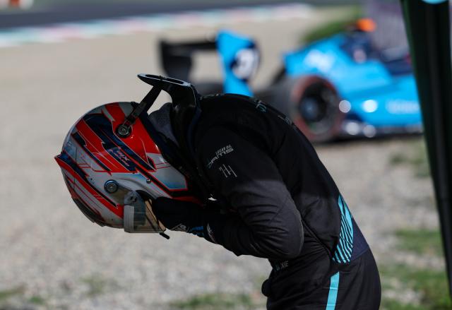 (260905) -- MONZA, Sept. 5, 2026 (Xinhua) -- Dams Lucas Oil driver Gerrard Xie of China reacts after crashing with Hitech driver Shin Woohyun of South Korea during the sprint race of the Formula 3 Italian Grand Prix at Monza Circuit, near Milan, Italy, on Sept. 5, 2026. (Xinhua/Li Jing)