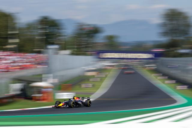 (260905) -- MONZA, Sept. 5, 2026 (Xinhua) -- Red Bull's Max Verstappen of the Netherlands races during the third practice session of the Formula 1 Italian Grand Prix at Monza Circuit, near Milan, Italy, on Sept. 5, 2026. (Photo by Qian Jun/Xinhua)