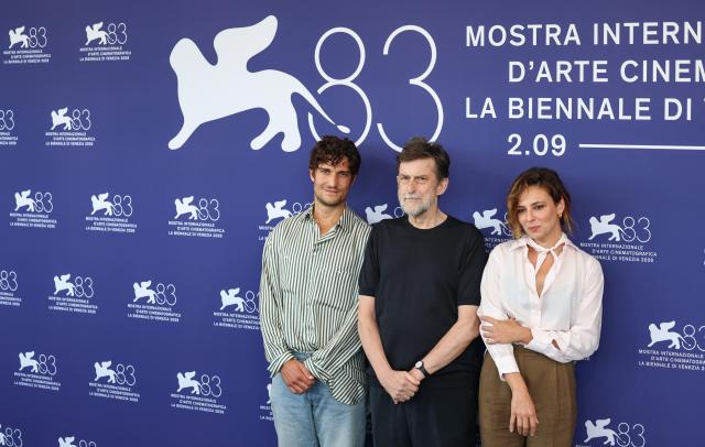 (260905) -- VENICE, Sept. 5, 2026 (Xinhua) -- Actor Louis Garrel (L), director Nanni Moretti (C) and actress Jasmine Trinca pose during the photocall for the film "It Will Happen Tonight" at the 83rd Venice International Film Festival in Venice, Italy, Sept. 5, 2026. (Xinhua/Wang Kaiyan)