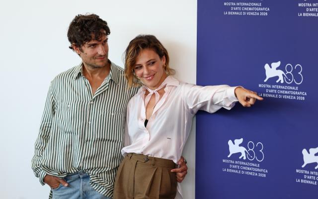 (260905) -- VENICE, Sept. 5, 2026 (Xinhua) -- Actor Louis Garrel (L) and actress Jasmine Trinca pose during the photocall for the film "It Will Happen Tonight" at the 83rd Venice International Film Festival in Venice, Italy, Sept. 5, 2026. (Xinhua/Wang Kaiyan)