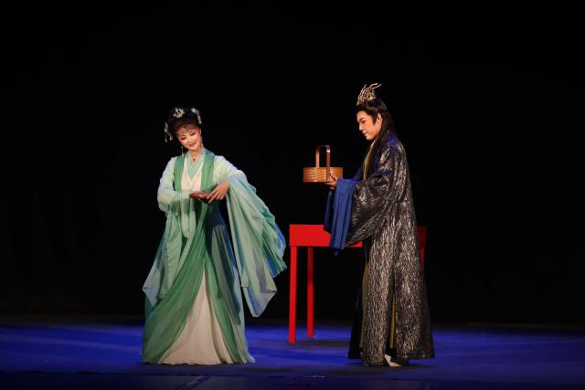 (260906) -- CAIRO, Sept. 6, 2026 (Xinhua) -- The Chinese opera "Liaozhai: Purple Tail" is staged at the 33rd Cairo International Festival for Experimental Theatre (CIFET) in Cairo, Egypt, Sept. 4, 2026. TO GO WITH "Feature: Chinese opera 'Xiju' captivates audience at 33rd Cairo int'l theatre festival" (Xinhua/Ahmed Gomaa)