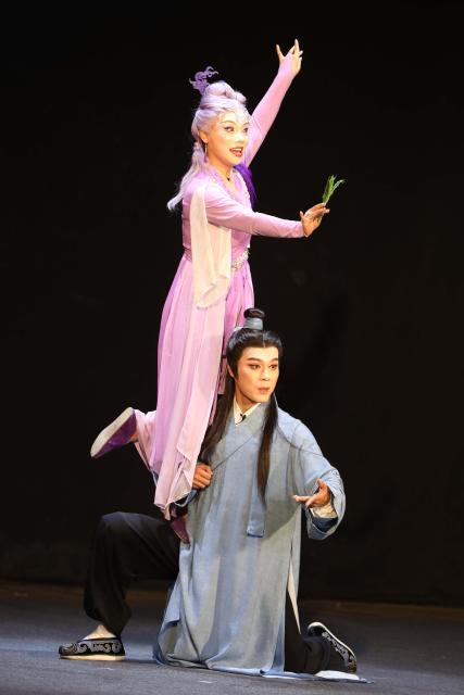 (260906) -- CAIRO, Sept. 6, 2026 (Xinhua) -- The Chinese opera "Liaozhai: Purple Tail" is staged at the 33rd Cairo International Festival for Experimental Theatre (CIFET) in Cairo, Egypt, Sept. 4, 2026. TO GO WITH "Feature: Chinese opera 'Xiju' captivates audience at 33rd Cairo int'l theatre festival" (Xinhua/Ahmed Gomaa)