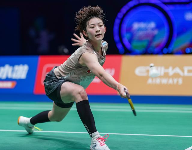 (260906) -- SHENZHEN, Sept. 6, 2026 (Xinhua) -- Miyazaki Tomoka of Japan hits a return during the women's singles final match against An Se Young of South Korea at China Masters 2026 badminton tournament in Shenzhen, south China's Guangdong Province, Sept. 6, 2026. (Xinhua/Sun Fei)