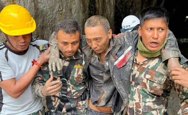 (260906) -- BEIJING, Sept. 6, 2026 (Xinhua) -- Rescuers transfer a rescued Chinese national in Nepal, Sept. 5, 2026. Nepali rescuers on Saturday rescued a Chinese national from a hydropower plant hit by the deadly mudslide in Nepal, according to the Chinese Embassy in Nepal. (Nepali Army/Handout via Xinhua)