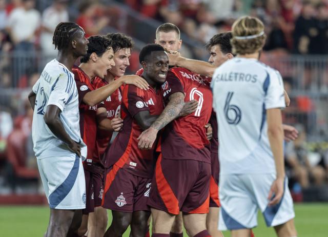 (260906) -- TORONTO, Sept. 6, 2026 (Xinhua) -- Players of Toronto FC celebrate scoring during the 2026 Major League Soccer (MLS) regular season match between Toronto FC and Chicago Fire FC at BMO Field in Toronto, Canada, Sept. 5, 2026. (Photo by Zou Zheng/Xinhua)