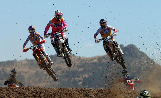 (260906) -- AFYONKARAHISAR, Sept. 6, 2026 (Xinhua) -- Riders compete during the MXGP event at Grand Prix of Türkiye of the FIM Motocross World Championship in Afyonkarahisar, Türkiye, Sept. 6, 2026. (Photo by Mustafa Kaya/Xinhua)