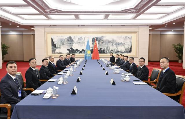 (260907) -- BEIJING, Sept. 7, 2026 (Xinhua) -- Chinese State Councilor and Minister of Public Security Wang Xiaohong meets with Yerzhan Sadenov, minister of Internal Affairs of Kazakhstan, in Beijing, capital of China, Sept. 7, 2026. (Xinhua/Zhang Ling)