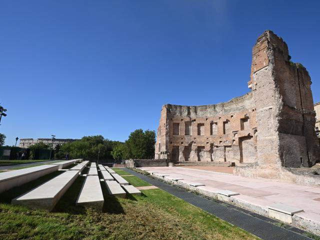 (260909) -- ROME, Sept. 9, 2026 (Xinhua) -- This photo taken on Sept. 8, 2026 shows the restored southwestern exedra of the Baths of Trajan, a second-century AD hall believed to have served as a library, at the ancient Roman complex in Rome, Italy. (Photo by Alberto Lingria/Xinhua)