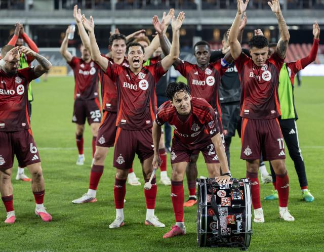 (260910) -- TORONTO, Sept. 10, 2026 (Xinhua) -- Players of Toronto FC celebrate victory after the 2026 Major League Soccer (MLS) regular season match between Toronto FC and Nashville SC in Toronto, Canada, on Sept. 9, 2026. (Photo by Zou Zheng/Xinhua)