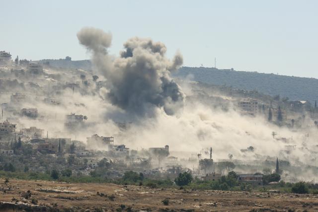 (260910) -- MANSOURI, Sept. 10, 2026 (Xinhua) -- This photo taken on Sept. 9, 2026 shows smoke rising from an Israeli airstrike in the town of Mansouri, southern Lebanon. (Photo by Ali Hashisho/Xinhua)