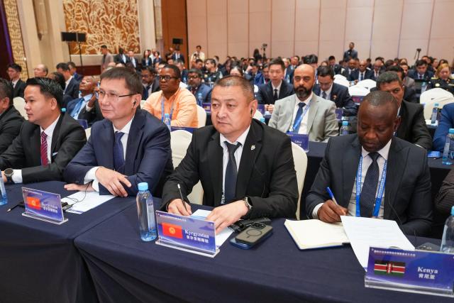 (260910) -- LIANYUNGANG, Sept. 10, 2026 (Xinhua) -- Guests attend the inaugural conference of an international alliance aimed at combating cross-border telecom and cyber fraud in Lianyungang, east China's Jiangsu Province, Sept. 10, 2026. An international alliance aimed at combating cross-border telecom and cyber fraud was established on Thursday.
   Representatives from 46 founding countries, 34 observer countries and four international organizations, including the United Nations and Interpol, attended the inaugural conference in Lianyungang, eastern China.
   Initiated by the Chinese government, the alliance is an intergovernmental organization designed to promote cooperation among law enforcement agencies in tackling transnational telecom and cyber fraud and related crimes. (Xinhua/Li Bo)