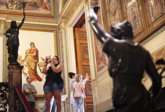 (260913) -- RIO DE JANEIRO, Sept. 13, 2026 (Xinhua) -- People take photos at the Museum of the Republic in Rio de Janeiro, Brazil, Sept. 12, 2026. The Museum of the Republic is housed in Catete Palace in Rio de Janeiro, which served as Brazil's presidential palace from 1897 to 1960. (Xinhua/Jin Haoyuan)