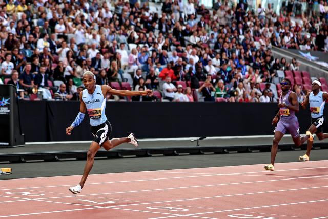 (260913) -- BUDAPEST, Sept. 13, 2026 (Xinhua) -- Busang Collen Kebinatshipi of Botswana competes during the men's 400 meters final at the World Athletics Ultimate Championship in Budapest, Hungary on Sept. 12, 2026. (Photo by David Balogh/Xinhua)