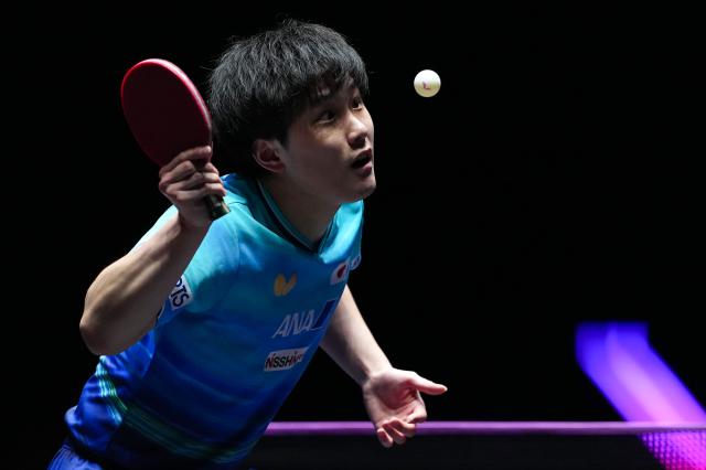 (260913) -- MACAO, Sept. 13, 2026 (Xinhua) -- Harimoto Tomokazu serves during the men's singles semifinal match between Truls Moregard of Sweden and Harimoto Tomokazu of Japan at the 2026 World Table Tennis (WTT) Champions Macao in Macao, south China, Sept. 13, 2026. (Xinhua/Cheong Kam Ka)