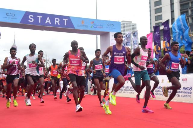 (260913) -- COLOMBO, Sept. 13, 2026 (Xinhua) -- Runners compete during the Colombo Marathon 2026 in Colombo, Sri Lanka, Sept. 13, 2026. (Photo by Ajith Perera/Xinhua)