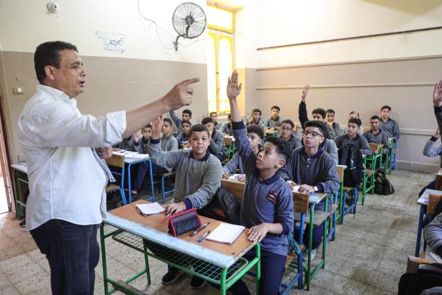 (260913) -- CAIRO, Sept. 13, 2026 (Xinhua) -- Students attend a class at a public school on the first day of the new academic year in Cairo, Egypt, on Sept. 13, 2026. (Xinhua/Ahmed Gomaa)