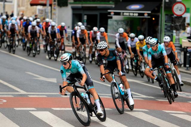 (260913) -- BUCHAREST, Sept. 13, 2026 (Xinhua) -- Cyclists compete during the last stage of Tour of Romania cycling race in Bucharest, Romania, Sept. 13, 2026. (Photo by Cristian Cristel/Xinhua)