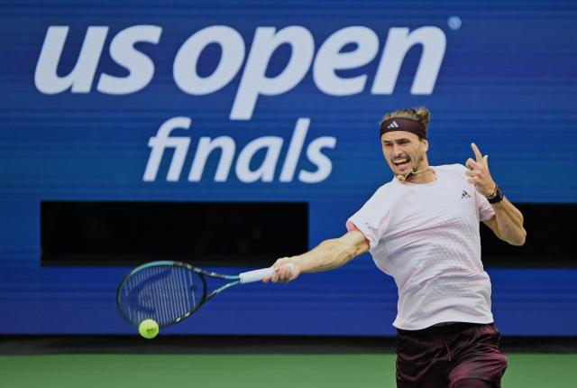 (260914) -- NEW YORK, Sept. 14, 2026 (Xinhua) -- Alexander Zverev hits a return during the men's singles final match between Alexander Zverev of Germany and Ben Shelton of the United States at the 2026 US Open tennis championships in New York, the United States, Sept. 13, 2026. (Xinhua/Li Rui)